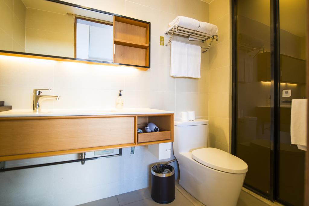 Ji Hotel Shanghai Xujiahui Zewnętrze zdjęcie