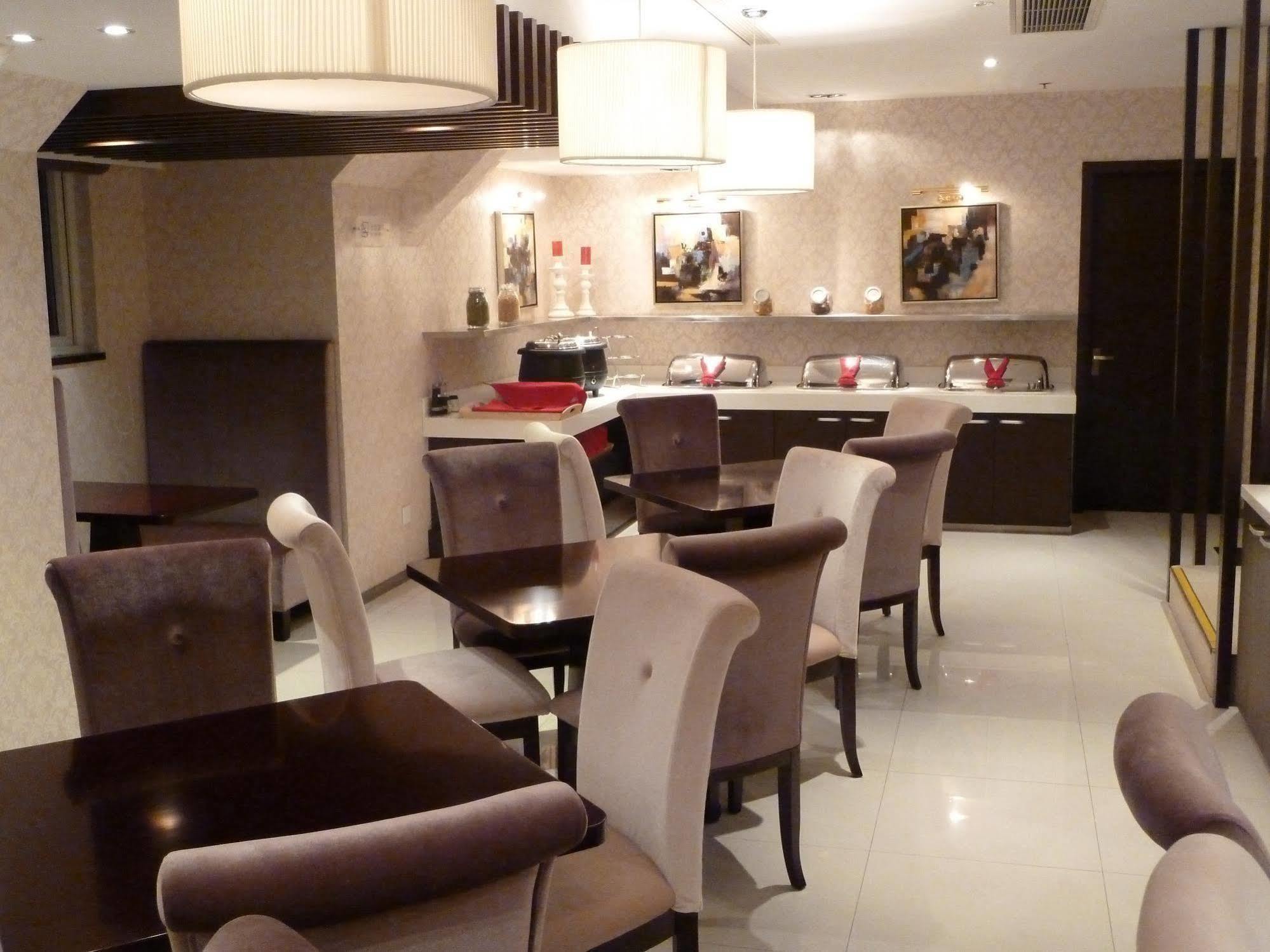 Ji Hotel Shanghai Xujiahui Zewnętrze zdjęcie